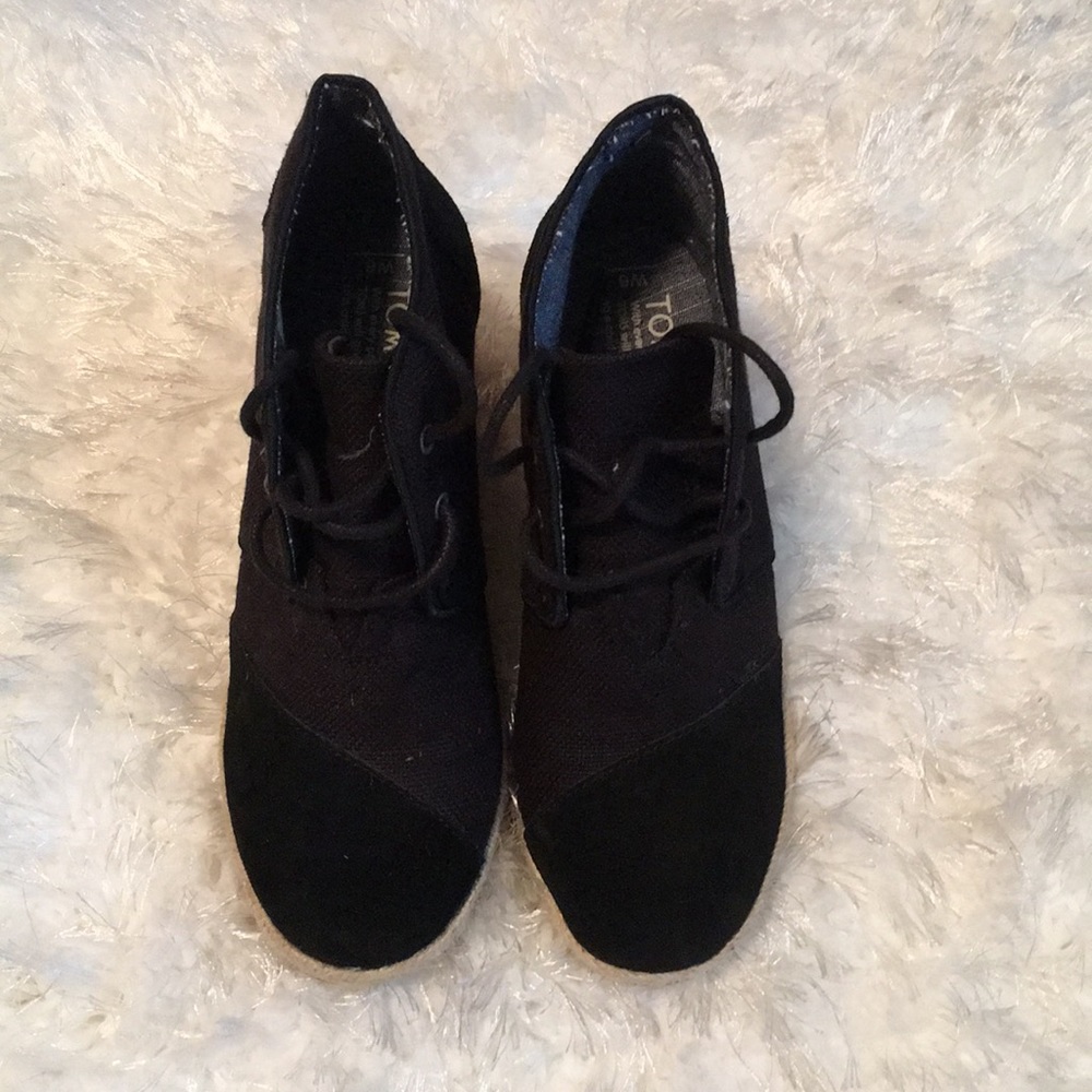 Toms Burlap Wedge Booties
